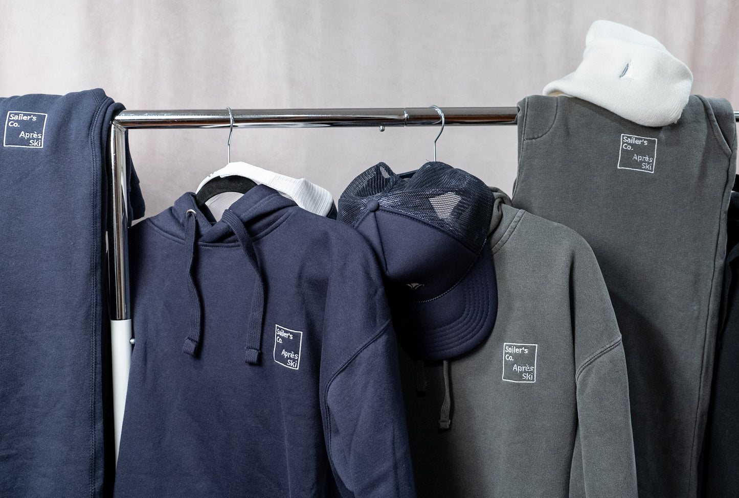 Après Ski Premium Fleece Hoodie